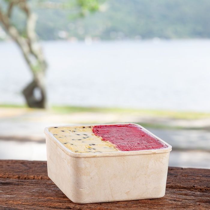 Pote grande de gelato para levar, com dois sabores